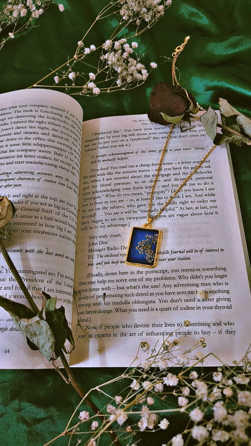 Midnight Bloom..💙